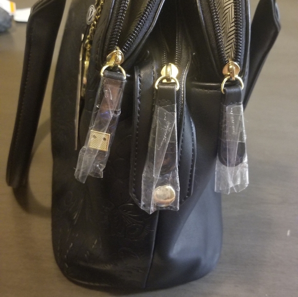 Elizabeth Satchel Black by Joan Vass - Picture 8 of 9